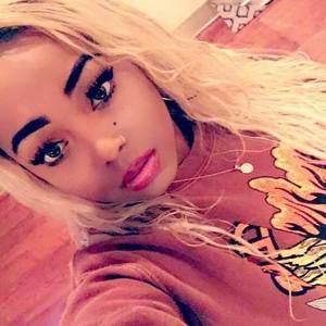 Meet your Posher, Goldie